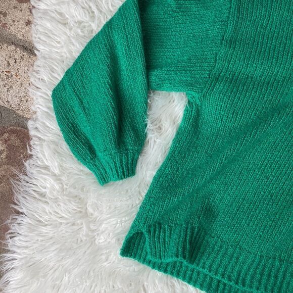 BP Green Long Sleeve Crewneck Pullover Sweater Size XS - Picture 3 of 9